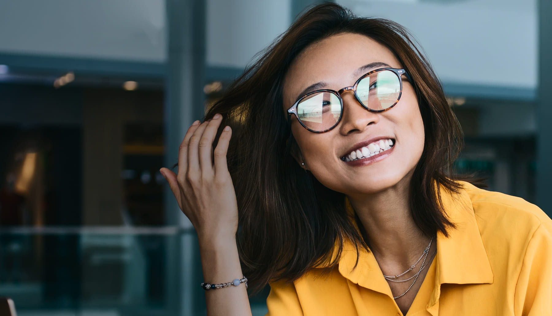 OWNDAYS Singapore eyewear craftsmanship and lens technology